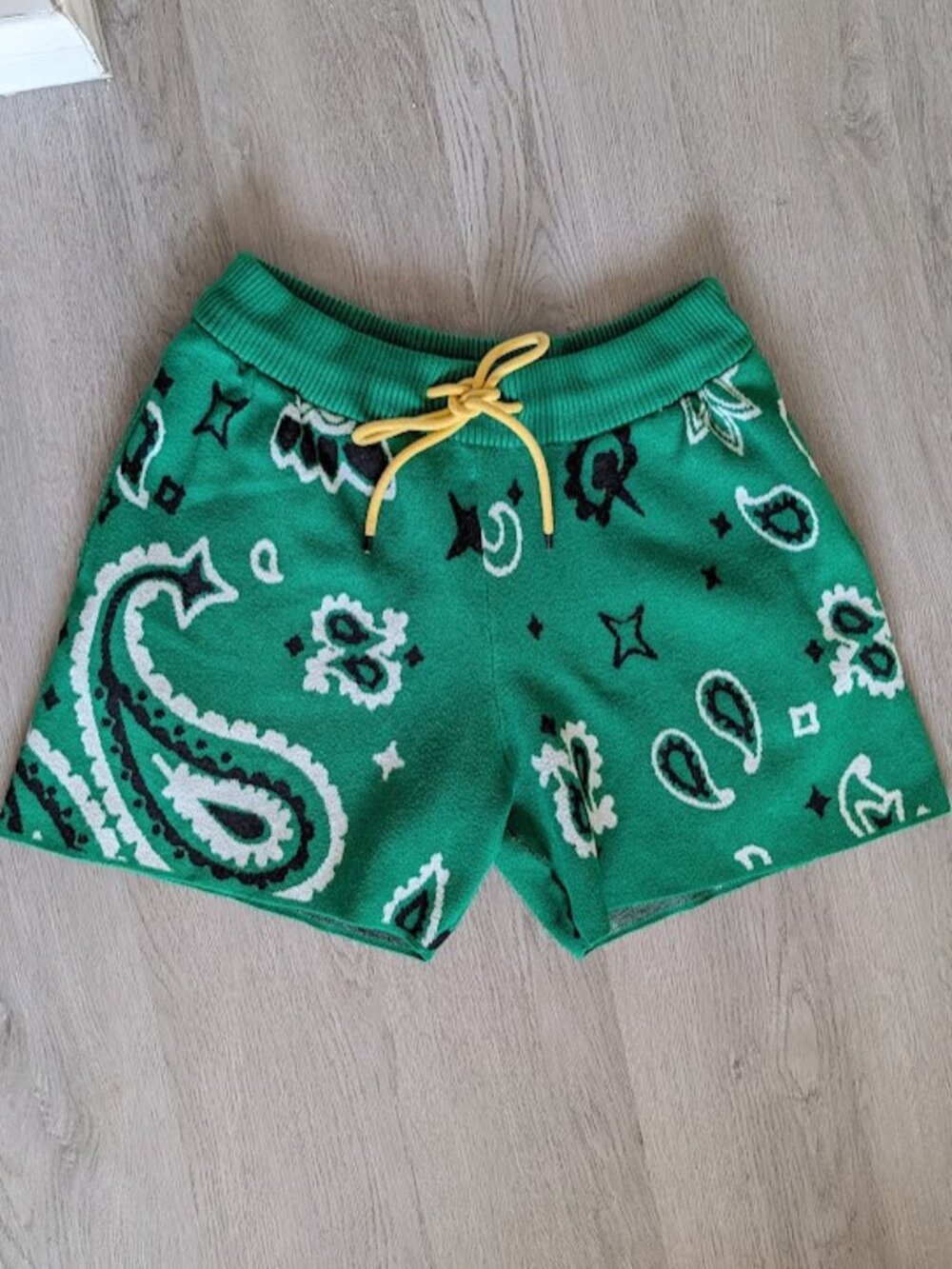 MNML Green Bandana Paisley Print Knit Shorts Size M Y2K Drawstring Streetwear